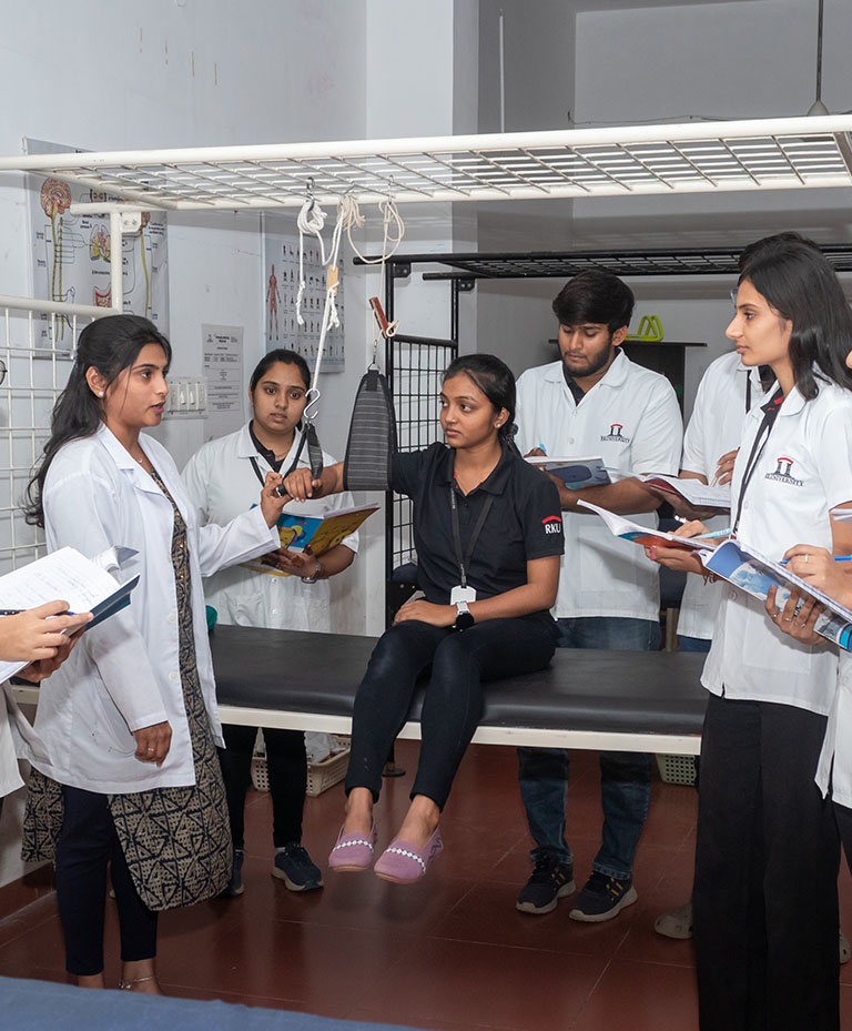RK_University_Top_University_In_Rajkot_Gujarat_India.jpg